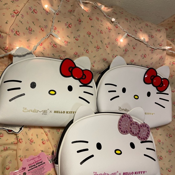 Hello Kitty Makeup Bag - Picture 5 of 5